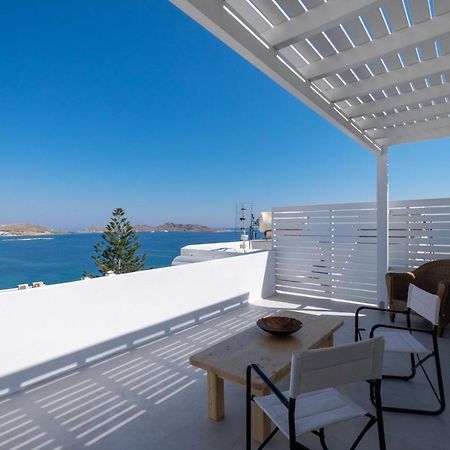 Lorenzo Studios And Suites Paros Науса Екстериор снимка