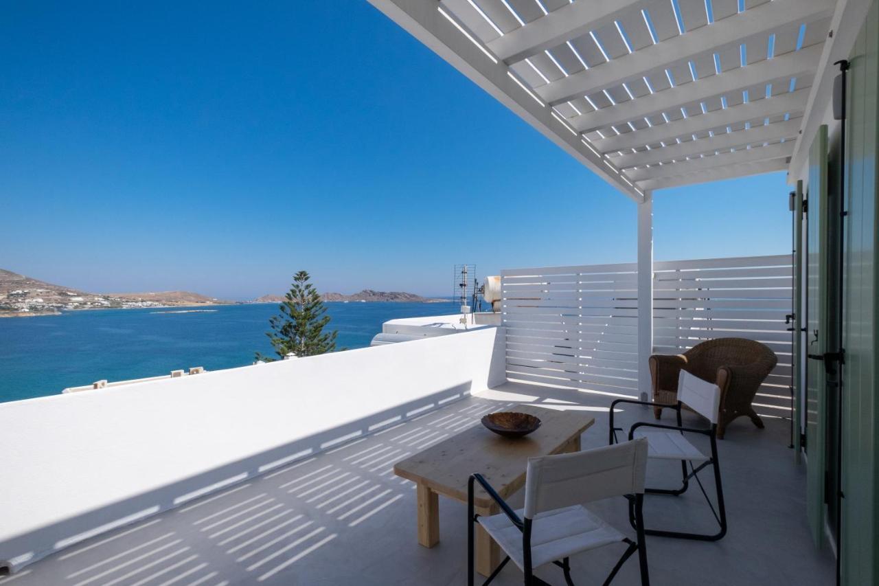 Lorenzo Studios And Suites Paros Науса Екстериор снимка
