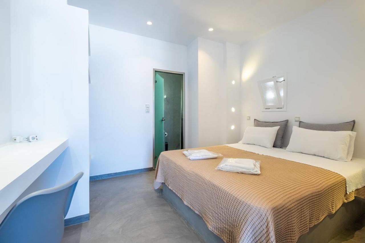 Lorenzo Studios And Suites Paros Науса Екстериор снимка