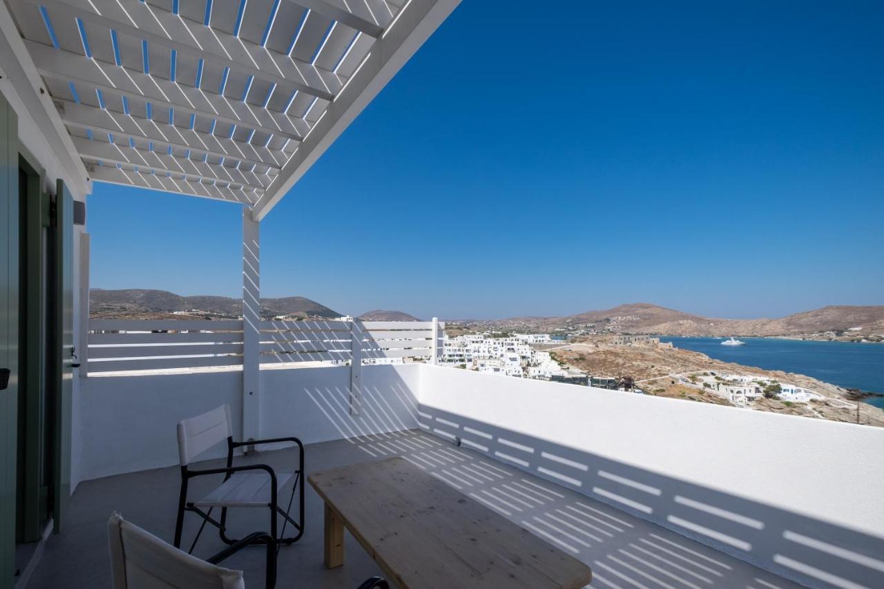 Lorenzo Studios And Suites Paros Науса Екстериор снимка