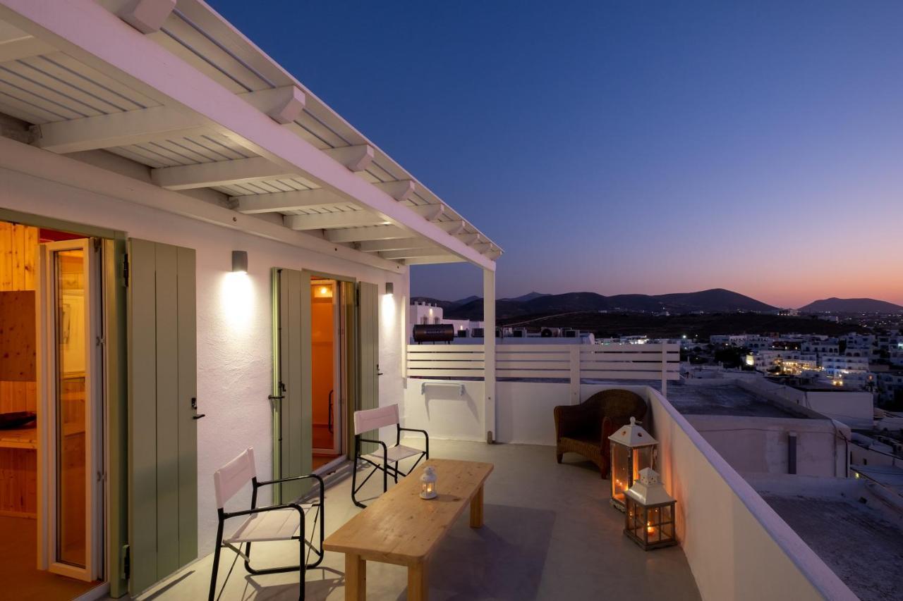 Lorenzo Studios And Suites Paros Науса Екстериор снимка