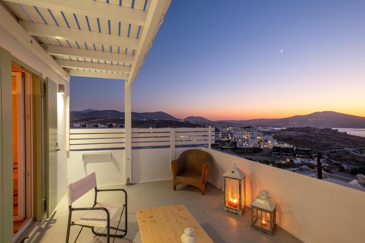 Lorenzo Studios And Suites Paros Науса Екстериор снимка