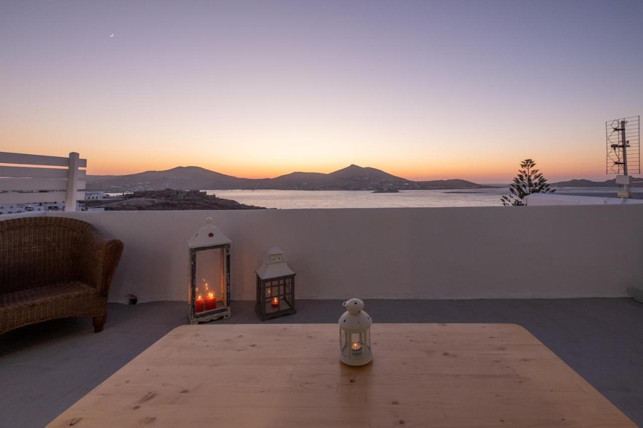 Lorenzo Studios And Suites Paros Науса Екстериор снимка