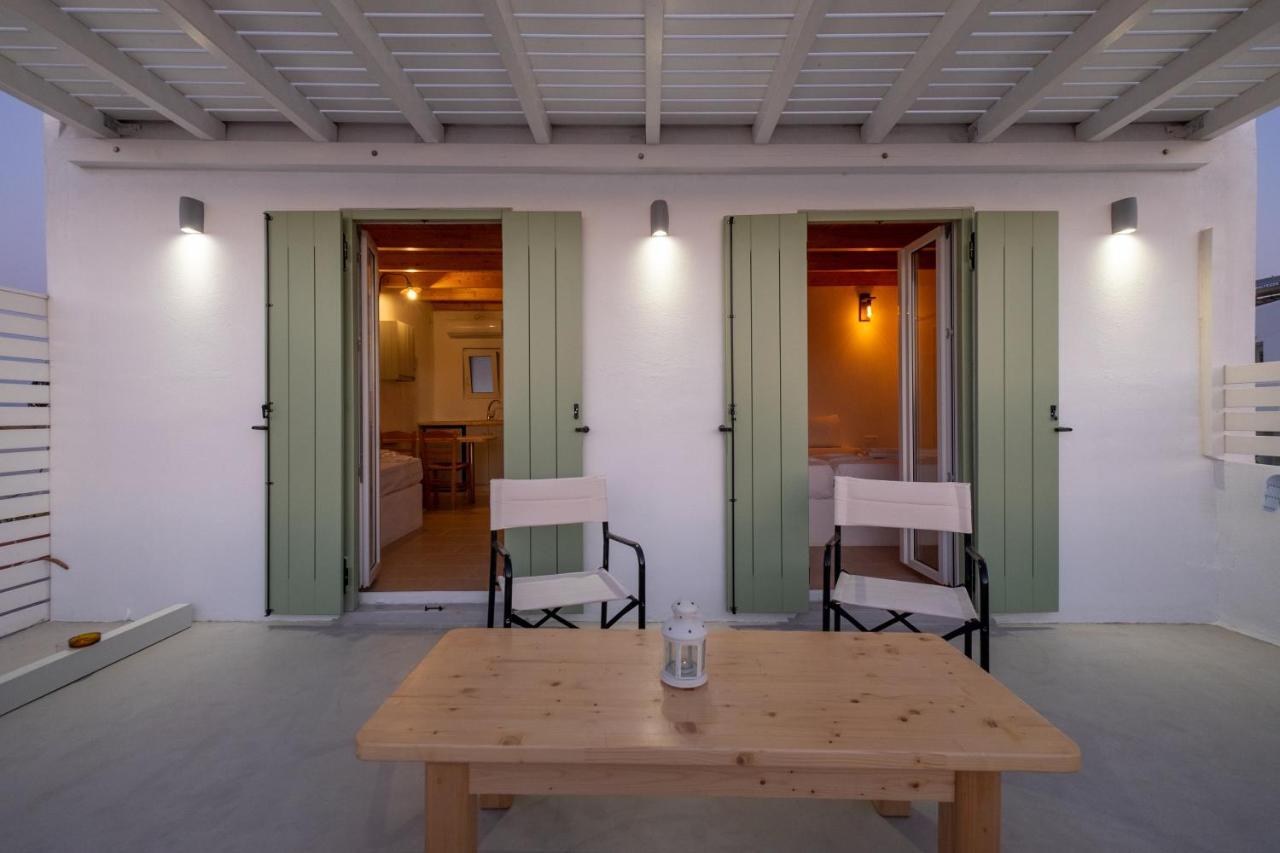 Lorenzo Studios And Suites Paros Науса Екстериор снимка
